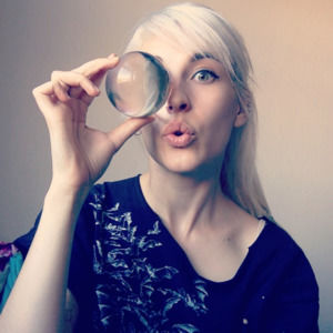 Meet your Posher, Laura